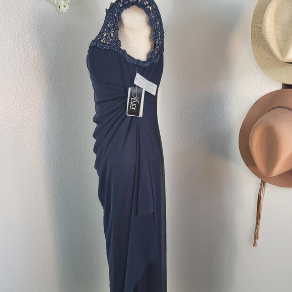 ALEX EVENINGS WOMEN'S METALLIC CUTOUT LACE DRESS NAVY GOLD METALLIC SZ 6… - Picture 5 of 13